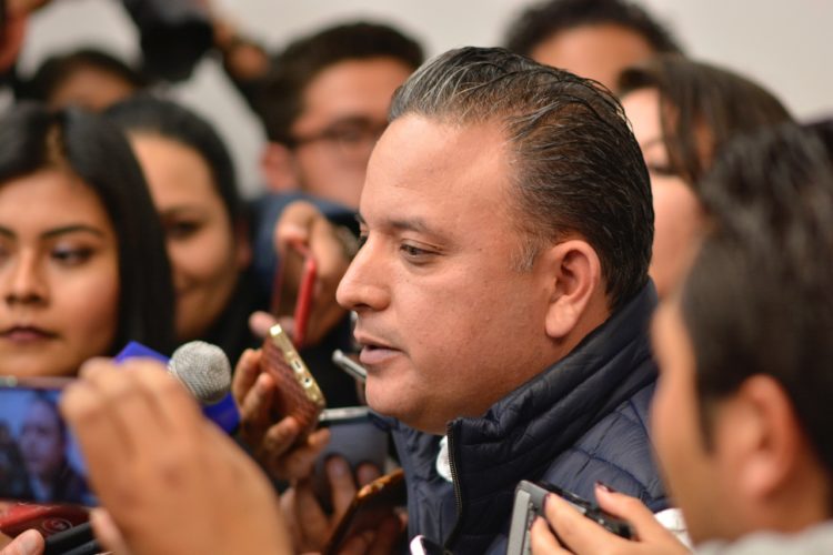 No cancelar diálogo y anteponer desarrollo educativo, pide Carlos Quintana a docentes de la UMSNH