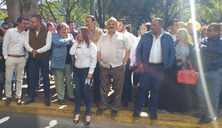 Cuatro «gallos» buscan candidatura a la presidencia por el «frente»
