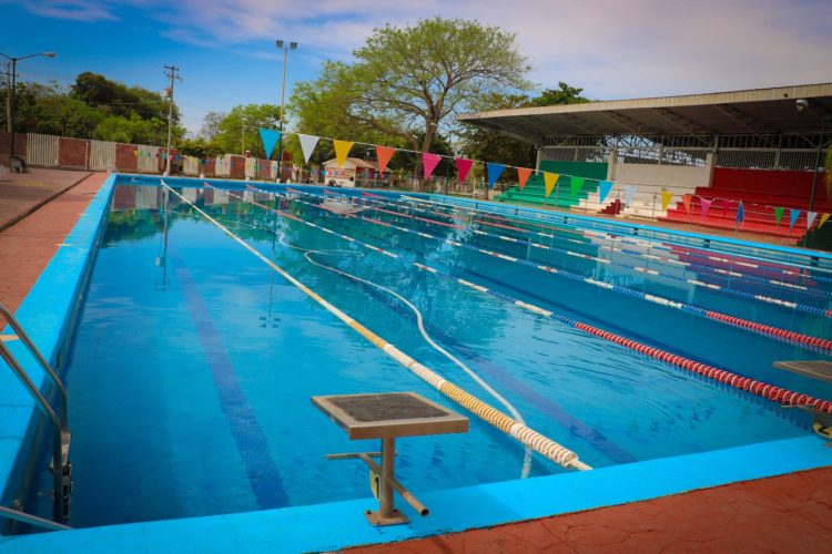 Invitan al Curso Largo de Natación 2018