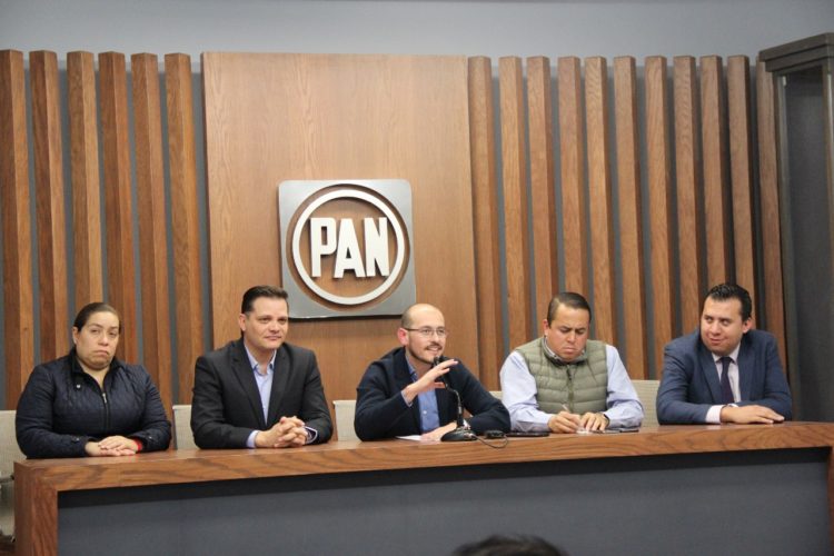 Anuncia PAN adhesión de José Trinidad Martínez al partido y designación de Héctor Gómez como coordinador de bancada