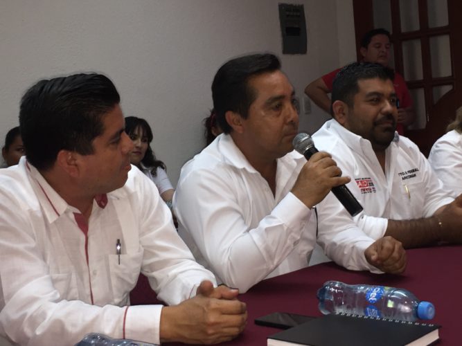 Refrenda Sergio Ochoa renuncia al PRI