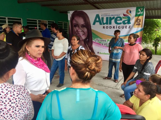 Felicita Aurea Rodríguez a los maestros en su día