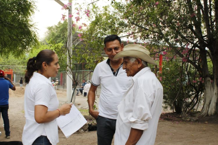 Lupita Hernández compromete concluir la presa El Tigre