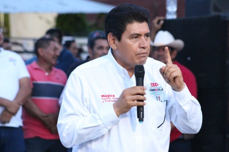 Unidos todos los sectores de Múgica, saldremos adelante: Raymundo Arreola