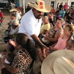 Convoca Paco Huacus al acto de AMLO