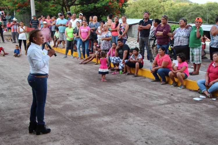 Seremos ejemplo para las próximas administraciones de Parácuaro: Áurea Rodríguez.