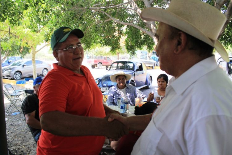 Visita Genaro Guízar Tianguis Limonero de Apatzingán