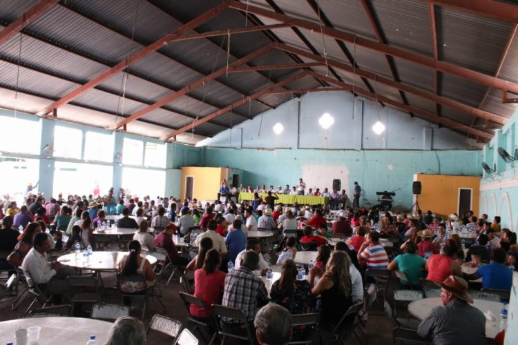 Luchemos juntos, sin indiferencias, para que Múgica salga adelante: Raymundo Arreola 