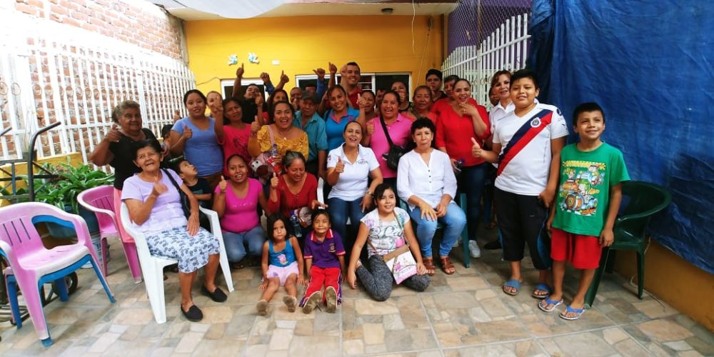 Comerciantes de temporada pronostican triunfo para Lupita Hernández