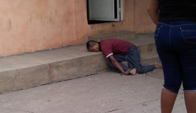 Muere una persona por sobredosis en “barrio caliente”, de Apatzingán