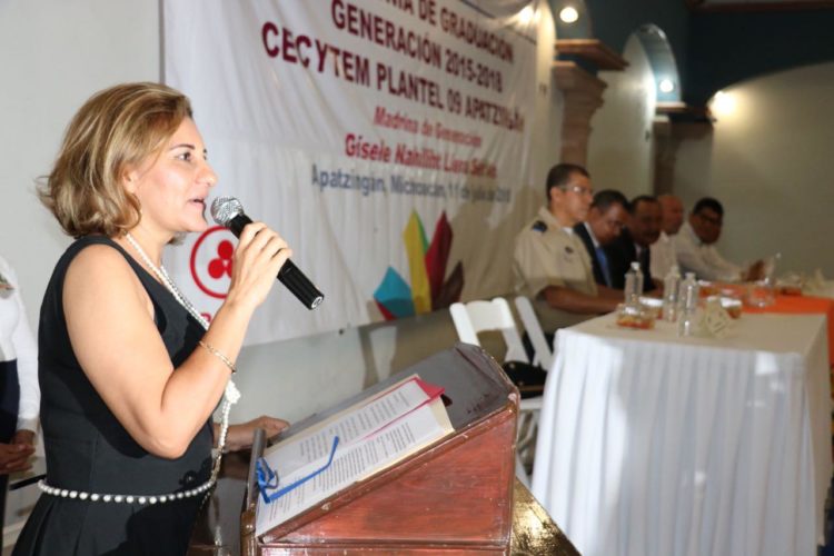 Egresa del Cecytem la generación “Giselle Liera Servín”
