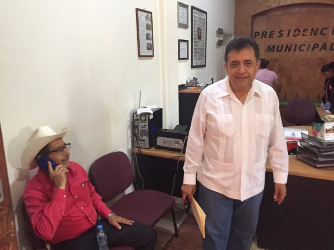 Presidentes en funciones y electo inician la transición 