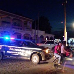 Enfrentamiento Ministeriales-delincuentes en el centro de Apatzingán; se habla de tres muertos