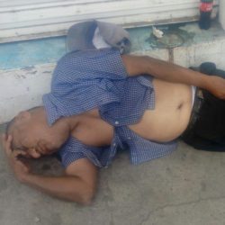 Ebrio, alarma a paramédicos de PC