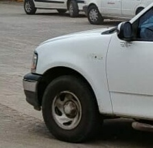 Aseguran autos robados, en Los Arquitos