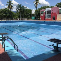 Cierran alberca olímpica; decenas de niños sin clases de natación