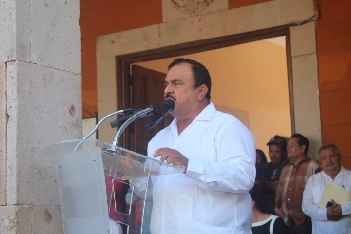 Compromete Uriel Bautista un Gobierno austero y eficiente, en Parácuaro