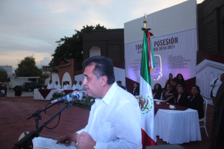 “Percibimos recibir una administración con graves problemas económicos”: José Luis Cruz Lucatero