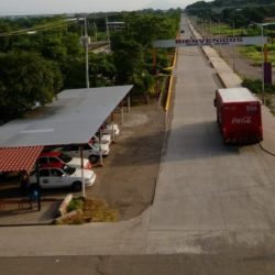 Desplazados de la violencia se refugian en iglesias y auditorio de Antúnez