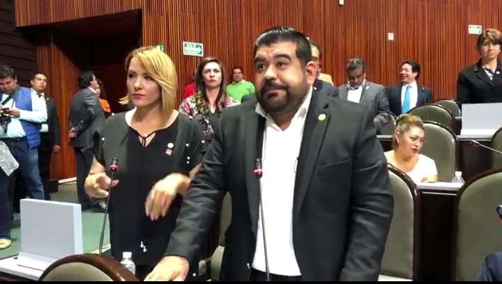 Vota Huacús en contra de excesos de los funcionarios