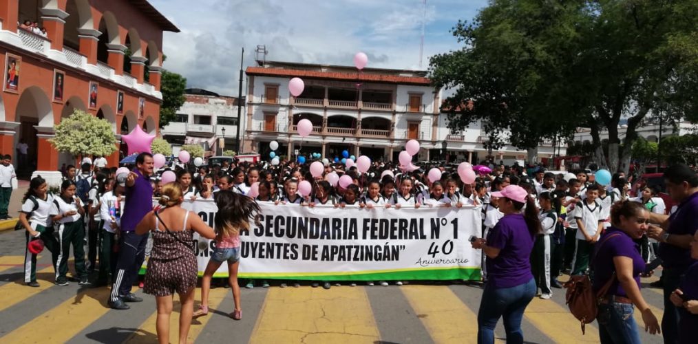 Festejan 40 aniversario de la ESF-1 de Apatzingán