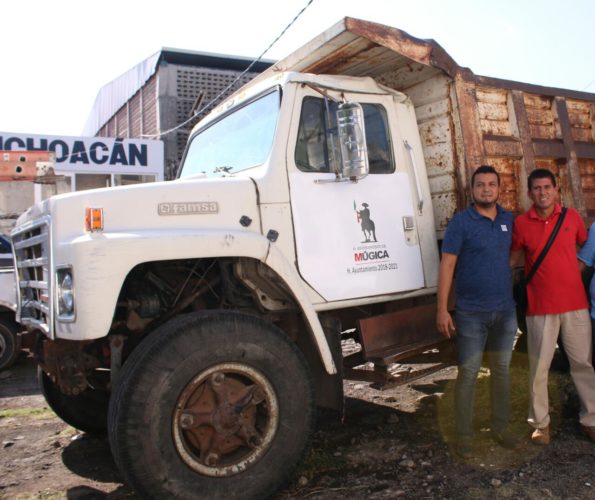 Mejora el parque vehicular del gobierno de Múgica al reactivar siete unidades