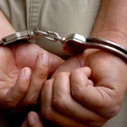 Detiene PGJE a involucrado en fraude en Apatzingán