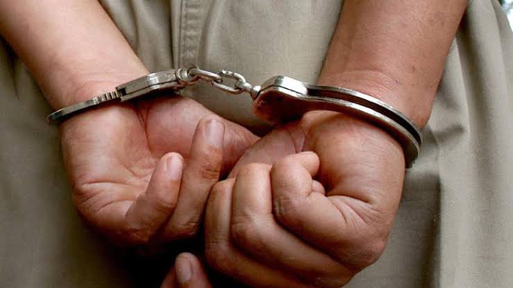 Detiene PGJE a involucrado en fraude en Apatzingán