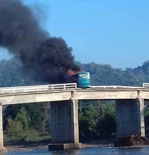 Balacera entre civiles y marinos