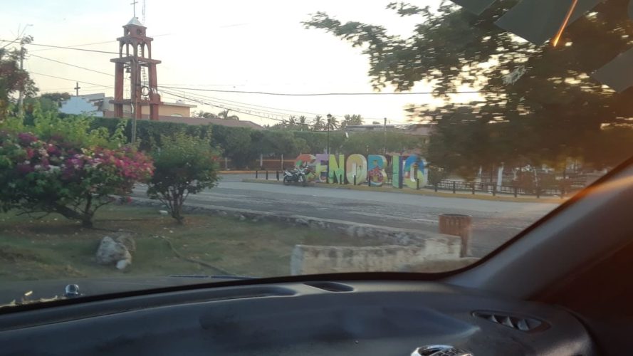No cesan bloqueos y tiroteos en la región de Apatzingán