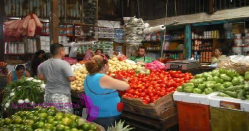 No hay desabasto en el mercado de Apatzingán: C.C.E