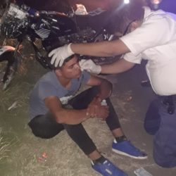 Motociclista es atropellado por automovilista y se da a la fuga
