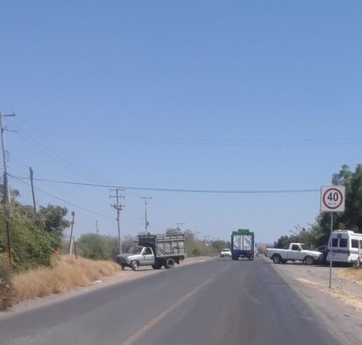 Bloqueos y balacera en Buenavista