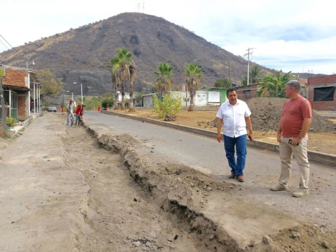 Rehabilitan avenida Joaquín Amaro