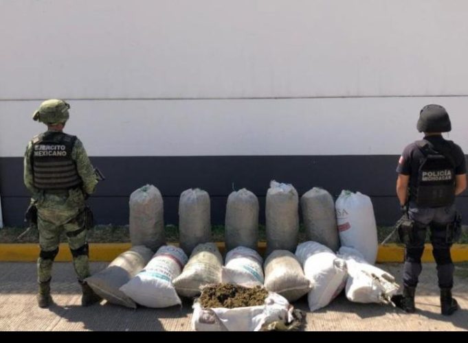 Aseguran 120 kilos de marihuana en Huetamo