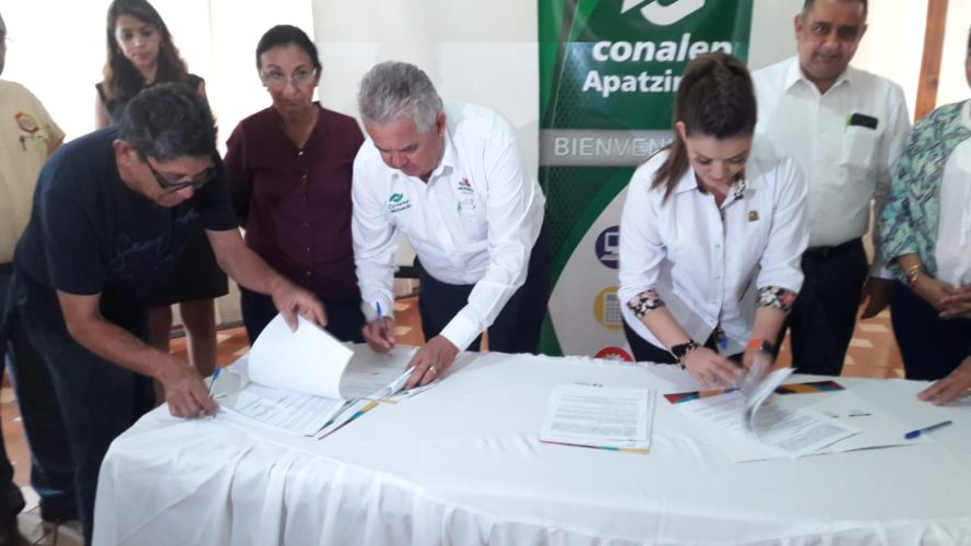 Conalep y secundarias firman convenios