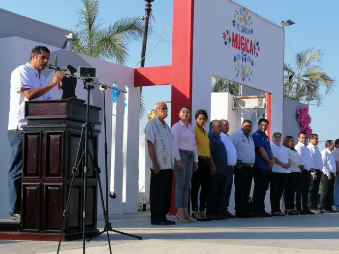 Múgica conmemora 81 años de la expropiación petrolera