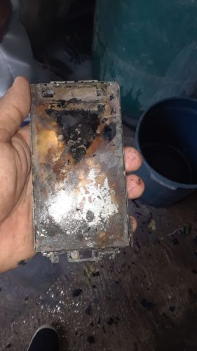 Explota celular y provoca incendio en vivienda