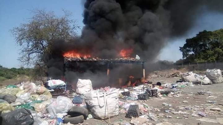 Se incendia humilde casa
