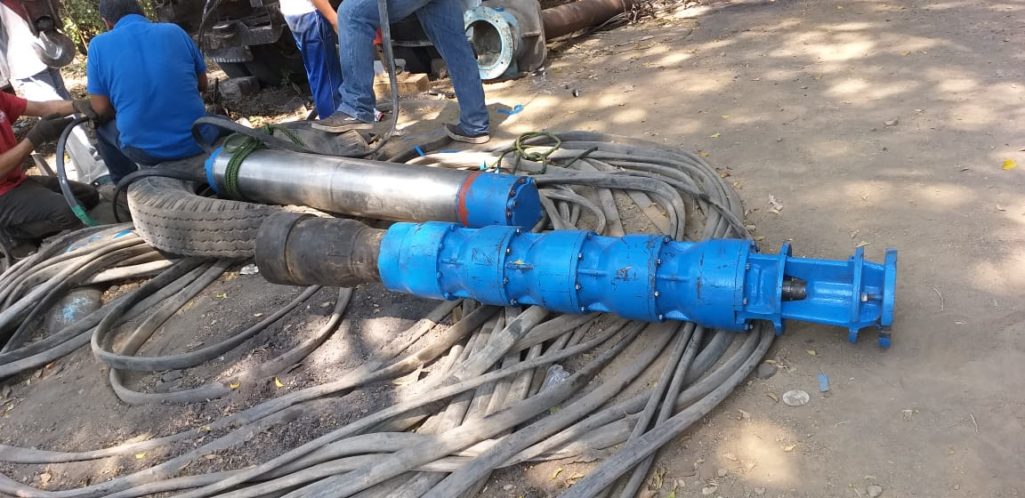 Mantenimiento a bomba del pozo Sarabia
