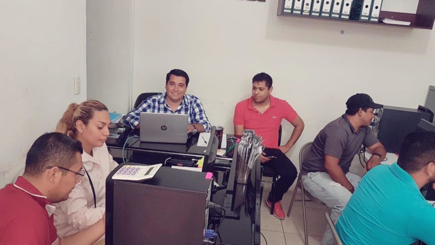 Empleados de Múgica presentan declaración patrimonial
