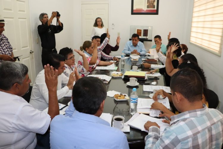 Cabildo aprueba tres obras