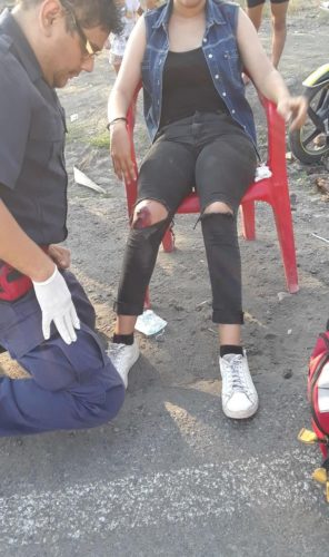 Menor cae de moto