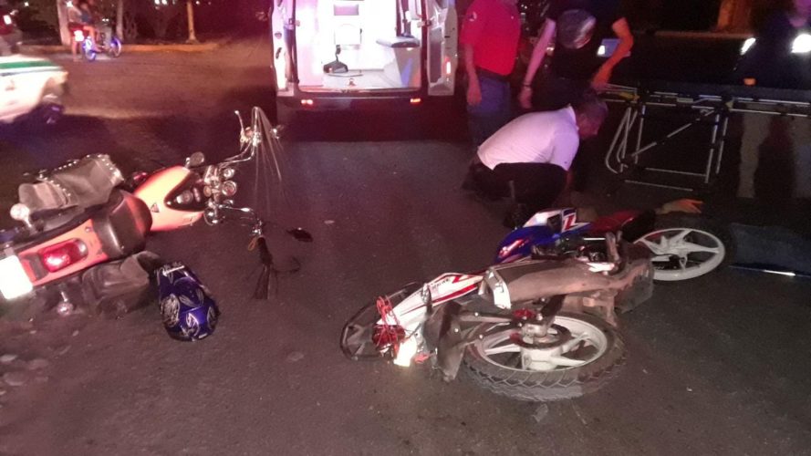 Derrapa en moto; un herido
