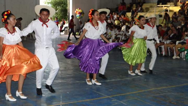 Con gran éxito se clausuran los talleres de la Casa de la Cultura de Múgica