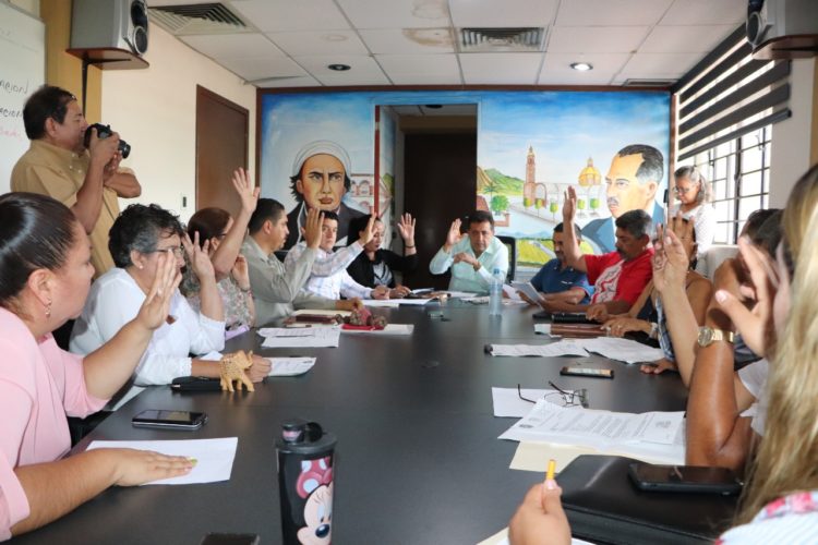 Aprueba cabildo comisión de vigilancia de las fiestas octubrinas