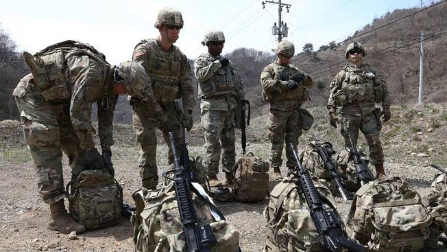 Disparan contra el ejército
