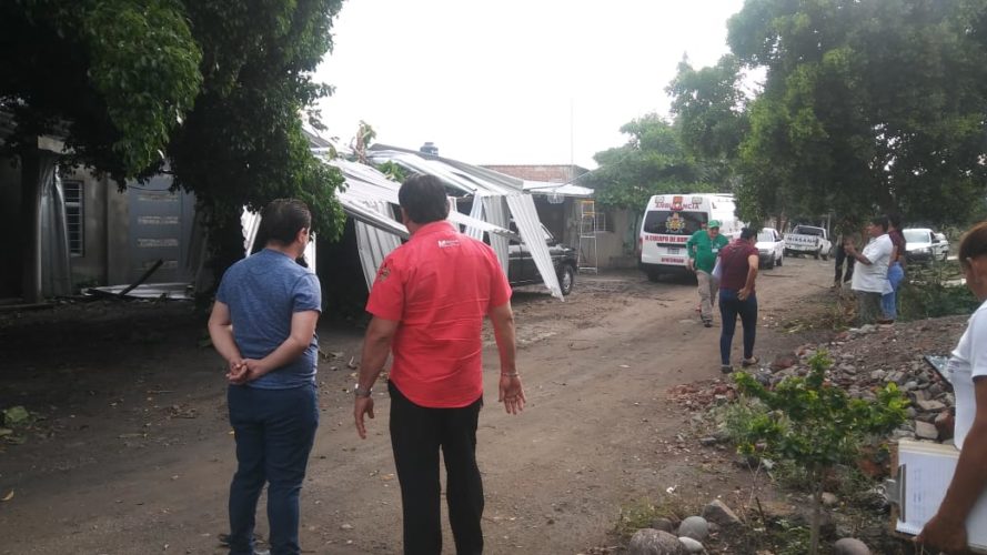 Atiende PC a vecinos de la Cristóbal Colón, en Apatzingán