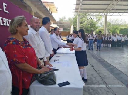 Sin incidentes inicia ciclo escolar 2019-2020