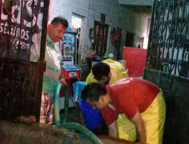 PC atendió a afectados por la tromba